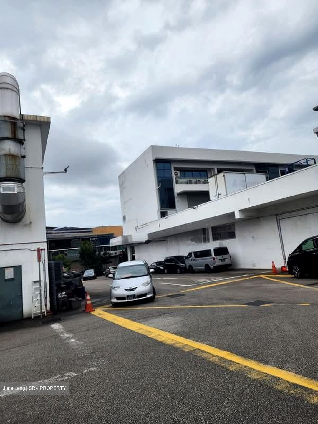 Bartley Biz Centre (D14), Factory #532968111